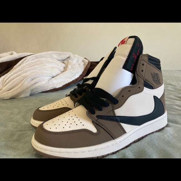 Jordan 1 retro high “Travis Scott” main image 5